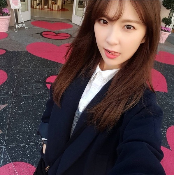 고오오오오급시계 하는 걸그룹 멤버.jpg | 인스티즈