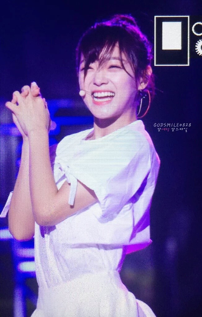 오늘자 부산콘서트 퀸세정 ㄷㄷ (ioi) | 인스티즈