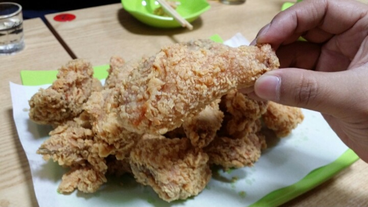쌀통닭 이미지