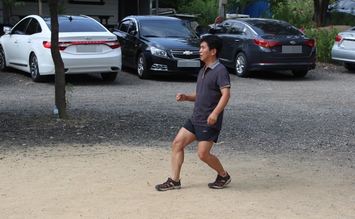 꼭두배기 이미지