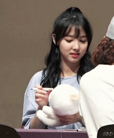 트와이스 나연이가 노는법 | 인스티즈