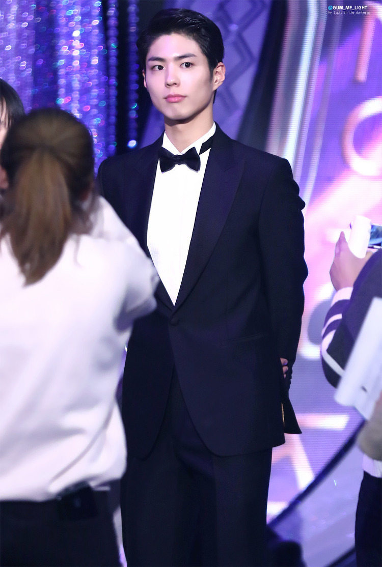 박보검 무표정 클라스.JPG | 인스티즈