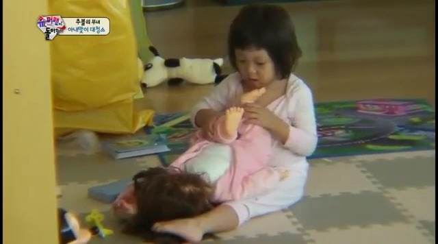 [슈퍼맨] 사랑이가 유독사랑받는 이유 (딸바보지만 보는사람 거부감 안들게하는 추성훈교육)JPG | 인스티즈