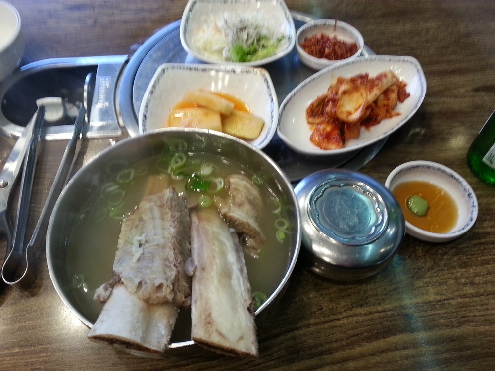 누구에게도 방해받지 않으며 신경쓰지 않고 음식을 먹는다는 포상의 행위 iN 동네놀이 | 인스티즈