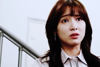 드라마에서 자연스럽게 대본인척 OST홍보 | 인스티즈