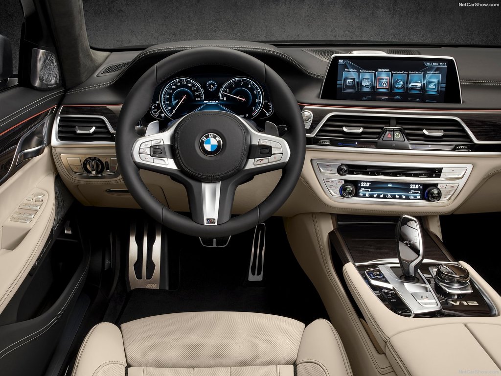 2017 BMW M760Li | 인스티즈