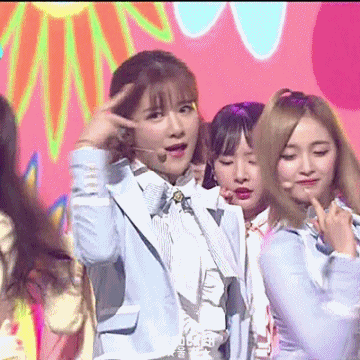170223 엠카 우주소녀.gif (데이터주의) | 인스티즈