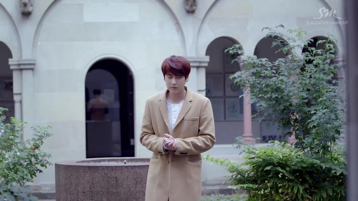  어이없는 규현 신곡 뮤직비디오 캡처 | 인스티즈