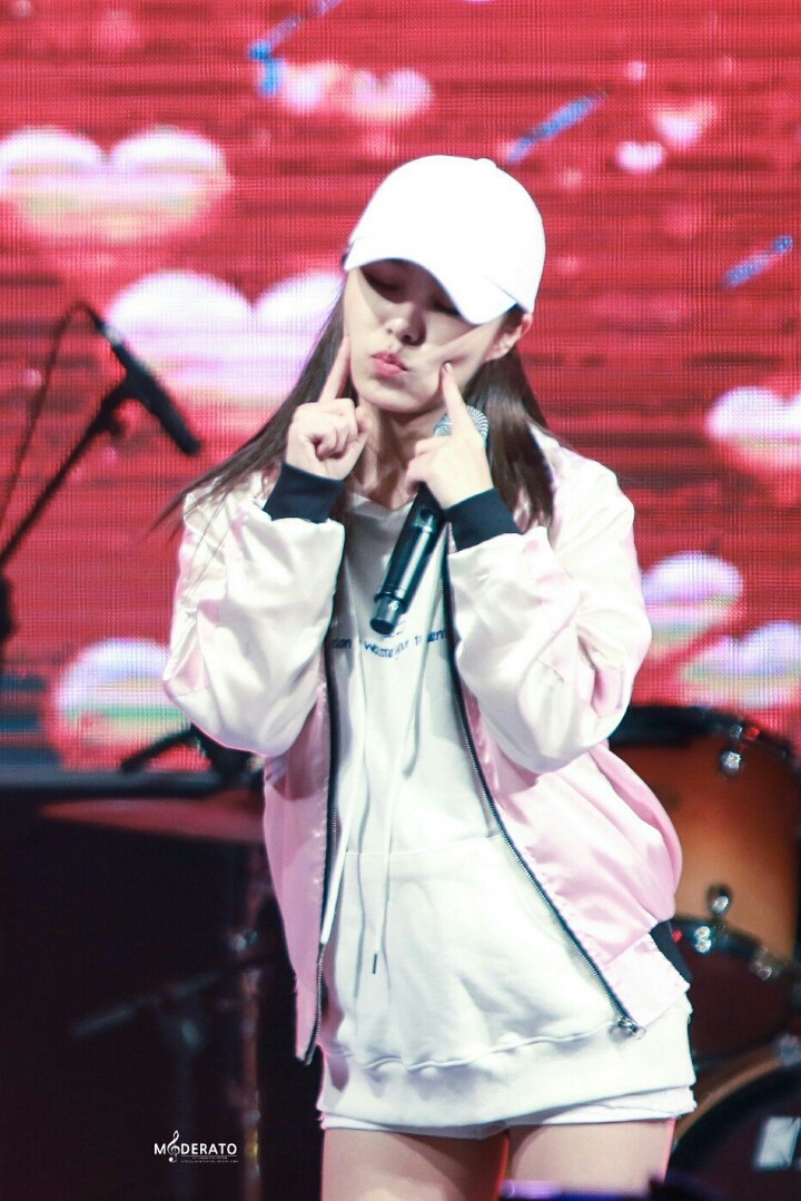 노래 잘하고 매력있는 마마무 휘인 | 인스티즈