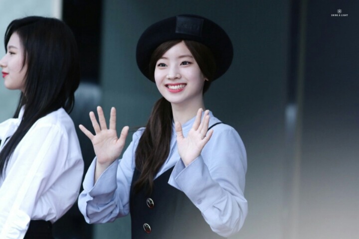 [트와이스] 두부라는 별명이 너무 잘어울리는 다현이 | 인스티즈