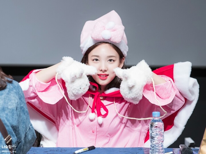 [트와이스] 베스킨라빈스 모델 같은 나연이 | 인스티즈