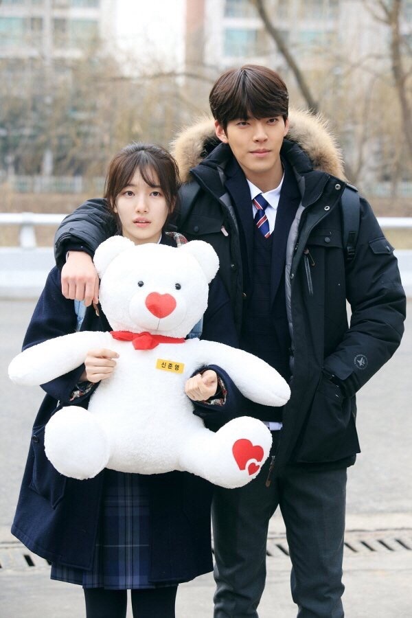 2년전 김우빈 & 수지 케미 | 인스티즈