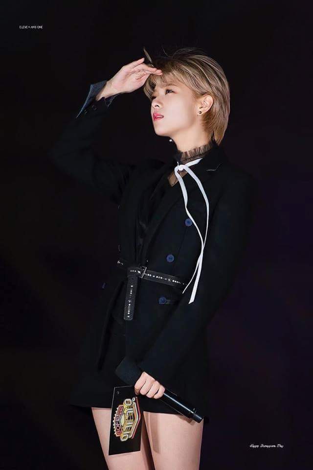 올블랙 정연이 | 인스티즈