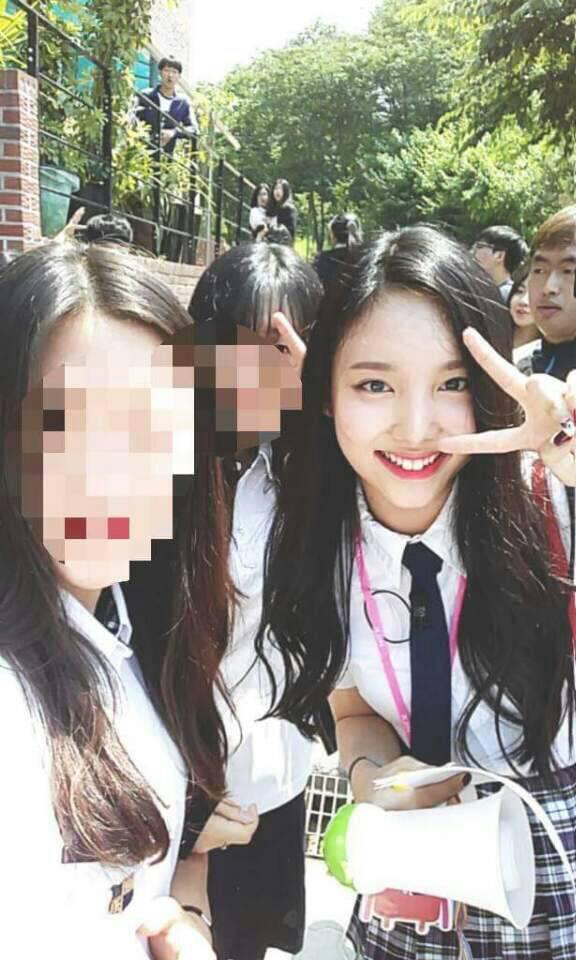 식스틴시절 교복입은 나연이 | 인스티즈
