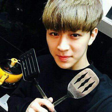 윤형 이미지