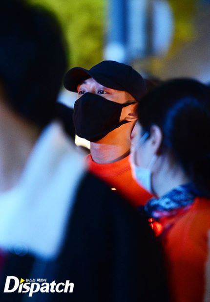 촛불시위 하는 유아인.jpg | 인스티즈