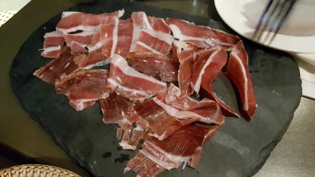 진짜 맛있다는 스페인 햄.jpg | 인스티즈