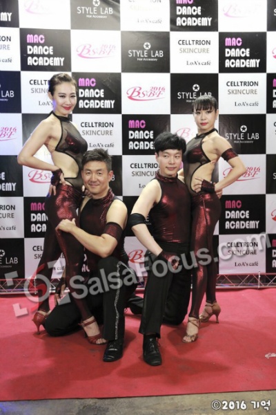 더유니크 이미지