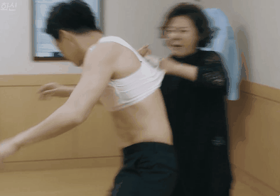 [질투의화신] 브라자 입었다고 엄마한테 쥐어터지는 조정석 | 인스티즈