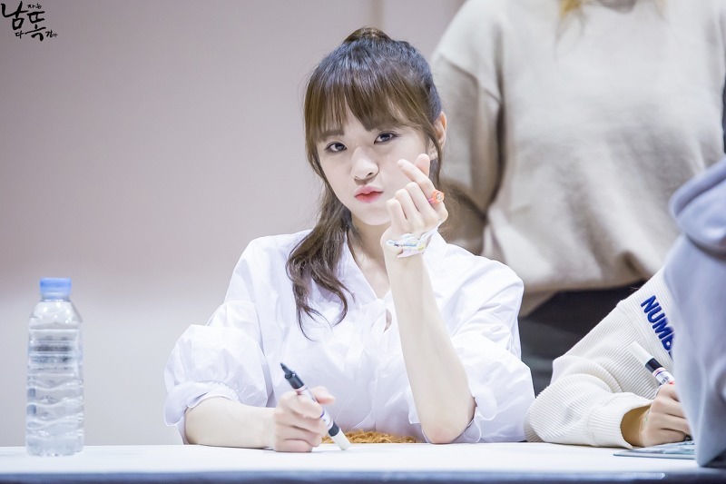 오늘 생일을 맞이한 걸그룹 오마이걸 신혜진.JPG | 인스티즈
