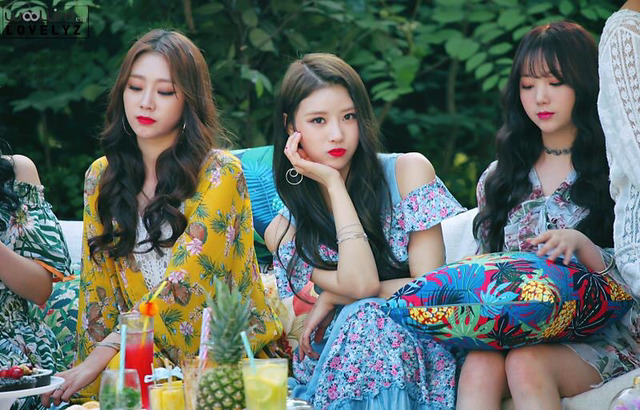 [러블리즈] 7월의 마지막 업로드는 누구로 할까 고민하다가 미주 | 인스티즈