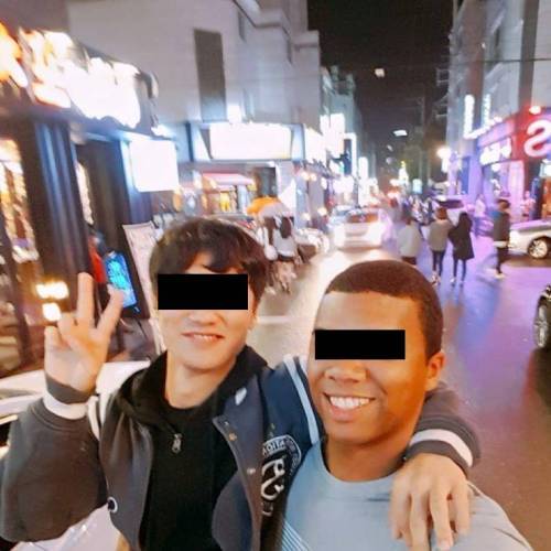 외국인이랑 사진을 찍었다.jpg | 인스티즈
