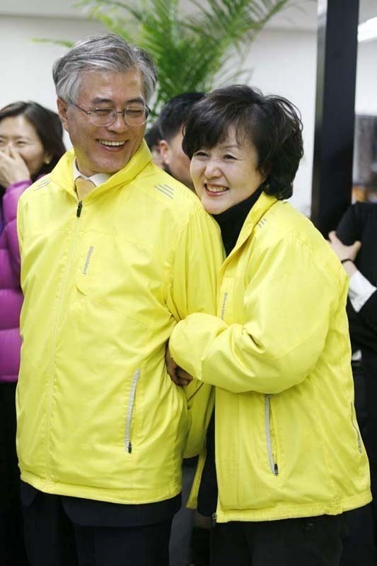 진짜 다 잘 어울리는 문재인;.jpg | 인스티즈