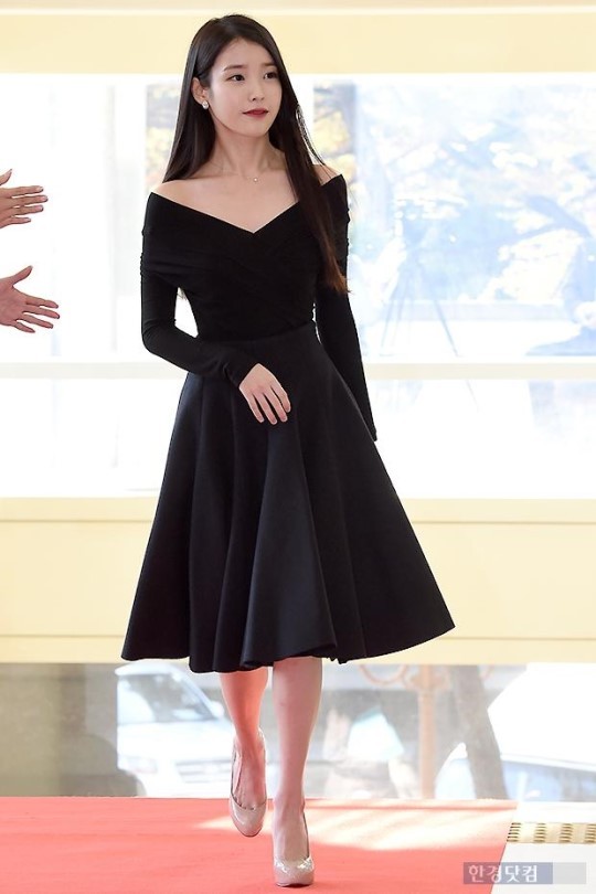 오늘자 시상식 아이유.jpg | 인스티즈