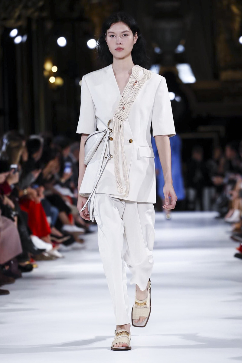 티베트에서 영감받은 스텔라 맥카트니 2018 S/S 컬렉션 | 인스티즈