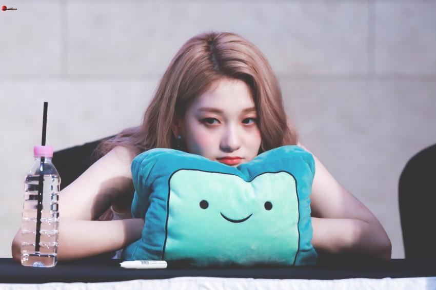 프로미스나인 이서연 | 인스티즈