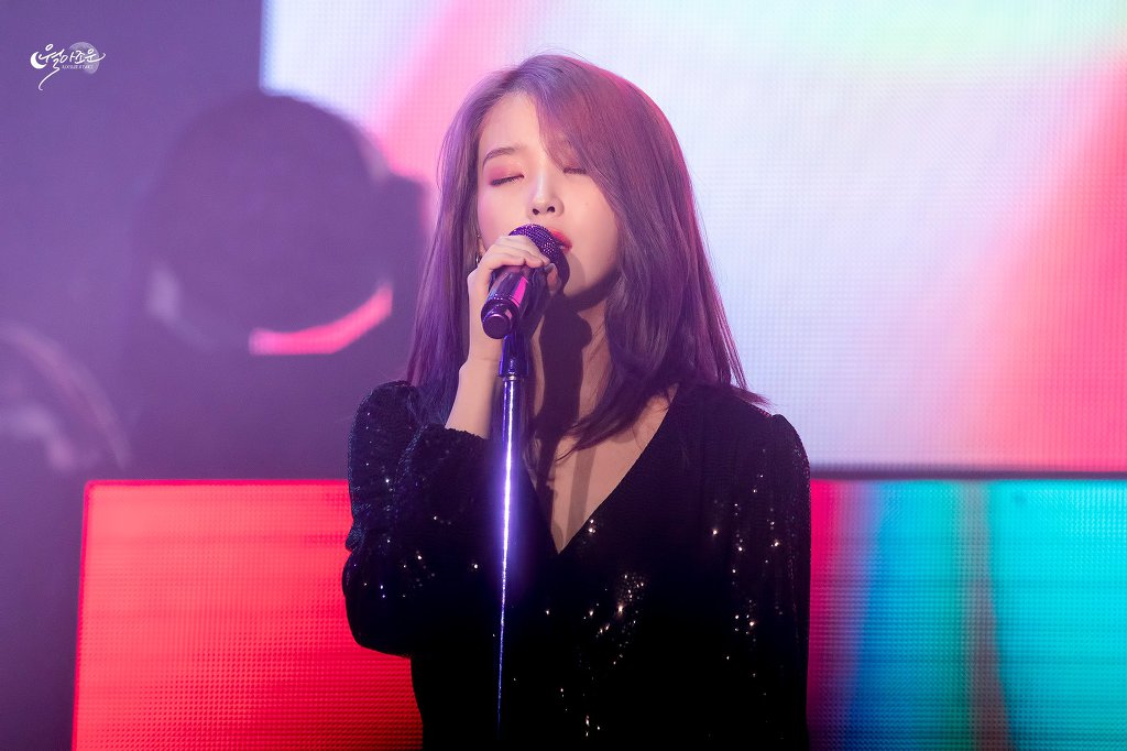 보라색 머리 아이유.jpg | 인스티즈