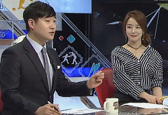 여자가 남자를 좋아한다는 신호.gif | 인스티즈