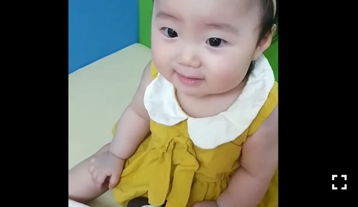 7개월에 처음 말하기 성공한 아기 | 인스티즈
