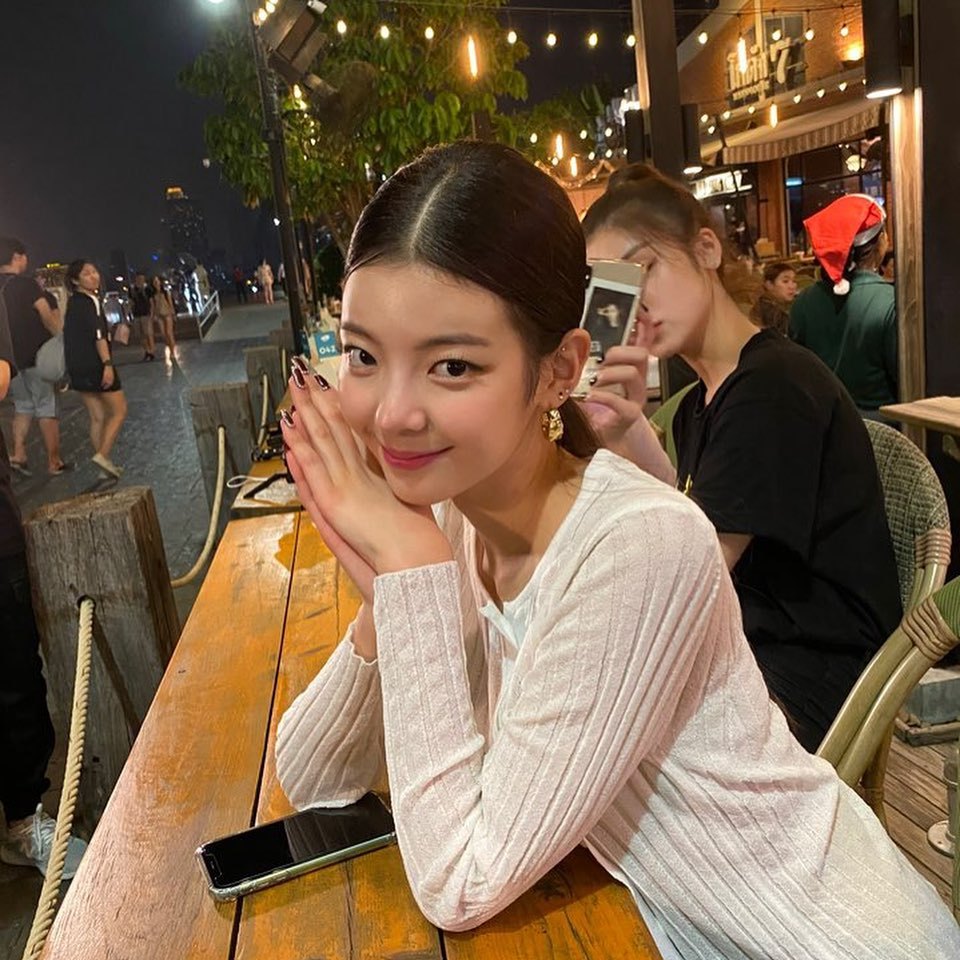 오늘 폭풍 업뎃한 ITZY 인스타그램.jpg | 인스티즈