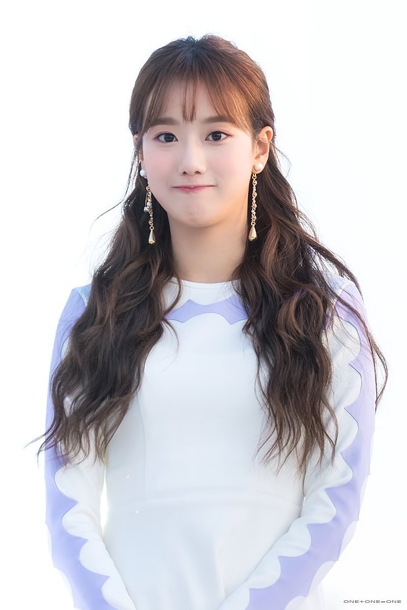 상큼하게 이쁜 에이프릴 이나은.jpgif | 인스티즈