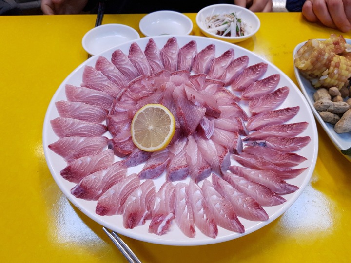 자갈치회센타 이미지