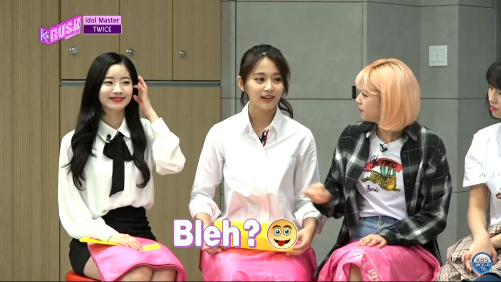 타이타닉 명장면 따라하는 쯔위X정연.jpg | 인스티즈