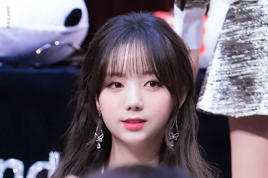 [러블리즈] 밥도 먹고 난로가에 앉으니 자연스레 졸음이 쏟아져서 케이 | 인스티즈