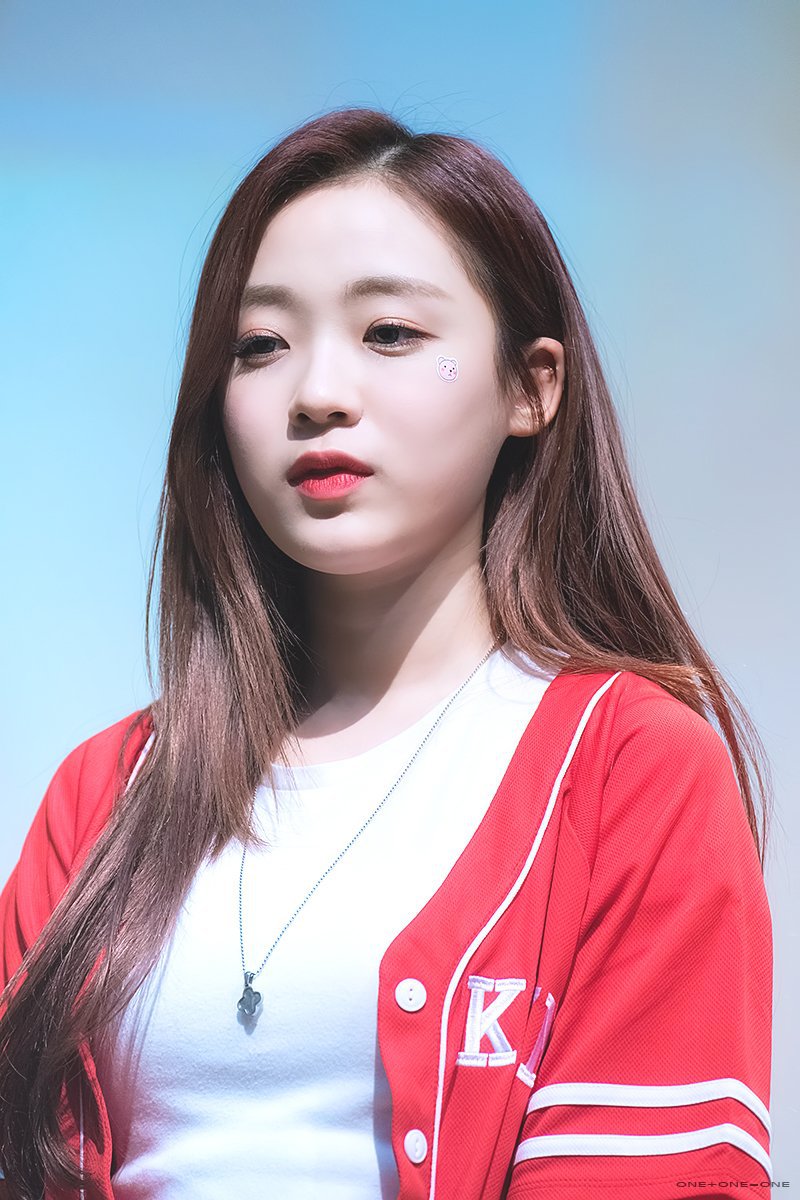 에이프릴의 막냉이 진솔이.jpg | 인스티즈