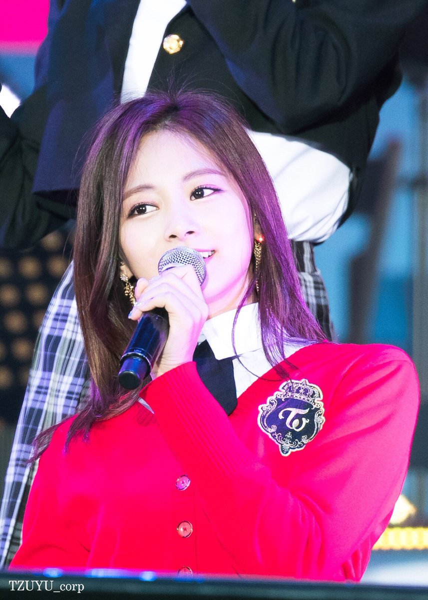 최근 트와이스 쯔위의 미모 수준 ㄷㄷㄷ.jpgif | 인스티즈