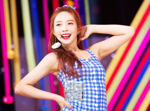 반묶음이 잘 어울리는 레드벨벳 조이.jpgif | 인스티즈