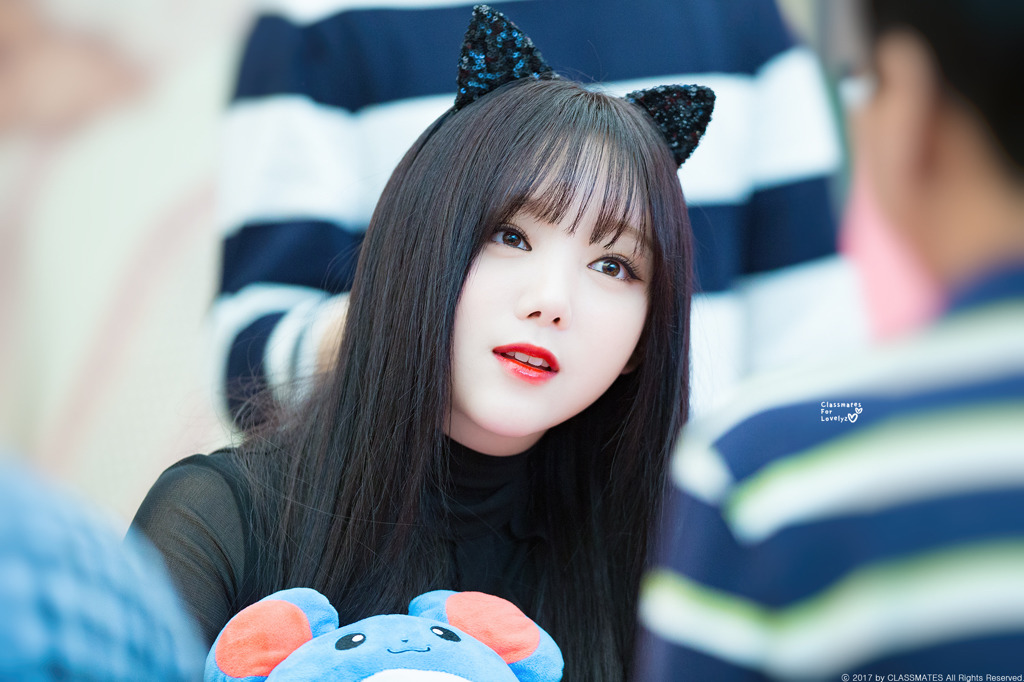 [러블리즈] 거래처에서 다시 회사로 돌아와서 케이 | 인스티즈