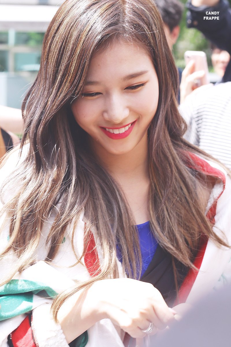 상큼한 트와이스 사나.jpg | 인스티즈