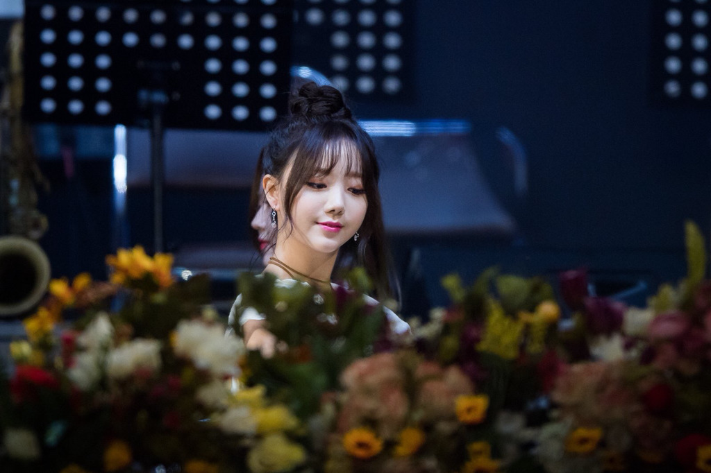 [러블리즈] 거래처에서 다시 회사로 돌아와서 케이 | 인스티즈