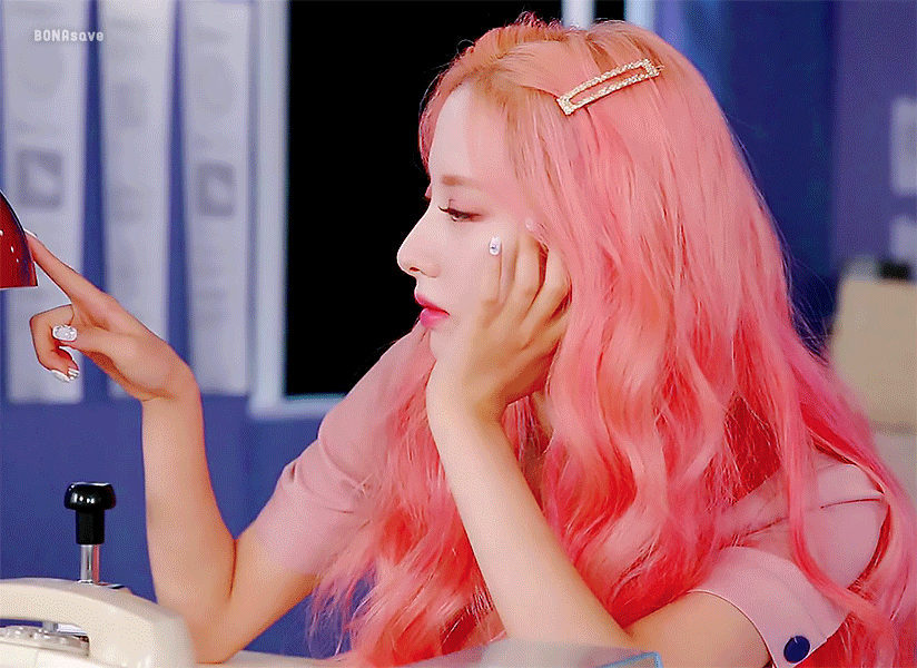 이루리 뮤비 비하인드 보나.gif | 인스티즈