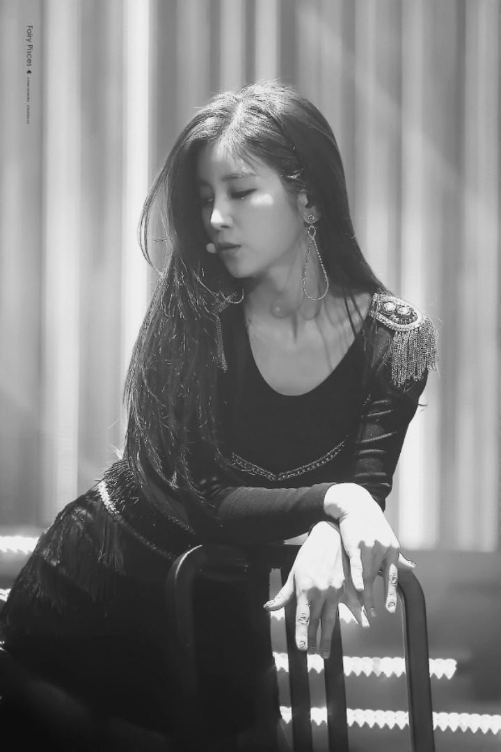 은지: 에이핑크도 섹시할 수 있다고 소문내달라(feat. 에꽤섹).jpg | 인스티즈