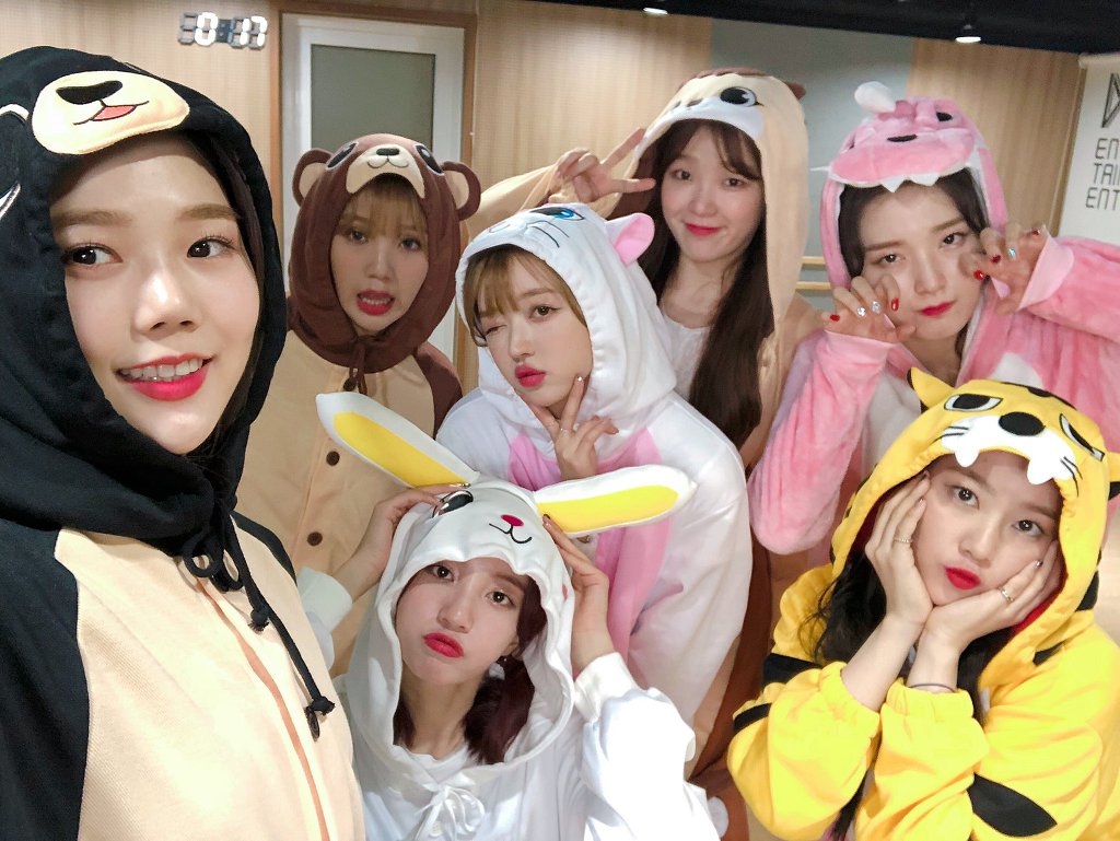동물잠옷 입고 브이앱 방송한 오마이걸 | 인스티즈