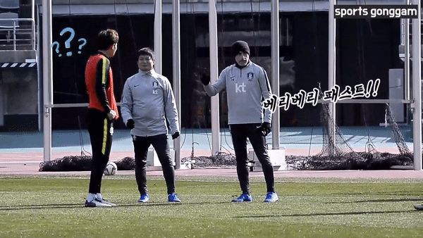 벤투 통역: 민재야 빨라도 이거는 안된다고 슈퍼맨이 아니잖아.gif | 인스티즈