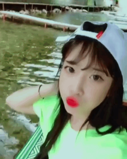 휴가중인 러블리즈 유지애 | 인스티즈