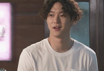 [최강배달꾼] 아무것도 안하고 도둑맞은 오토바이 다시 찾는 남주의 미친인맥.gif | 인스티즈